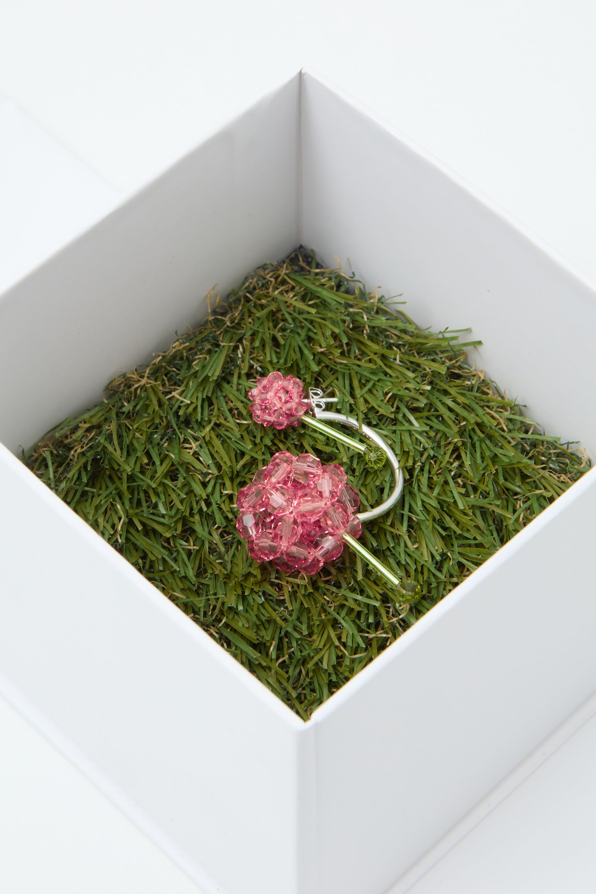PAEONIA SUFFRUTICOSA LOOP LOCKER STUD EARRING