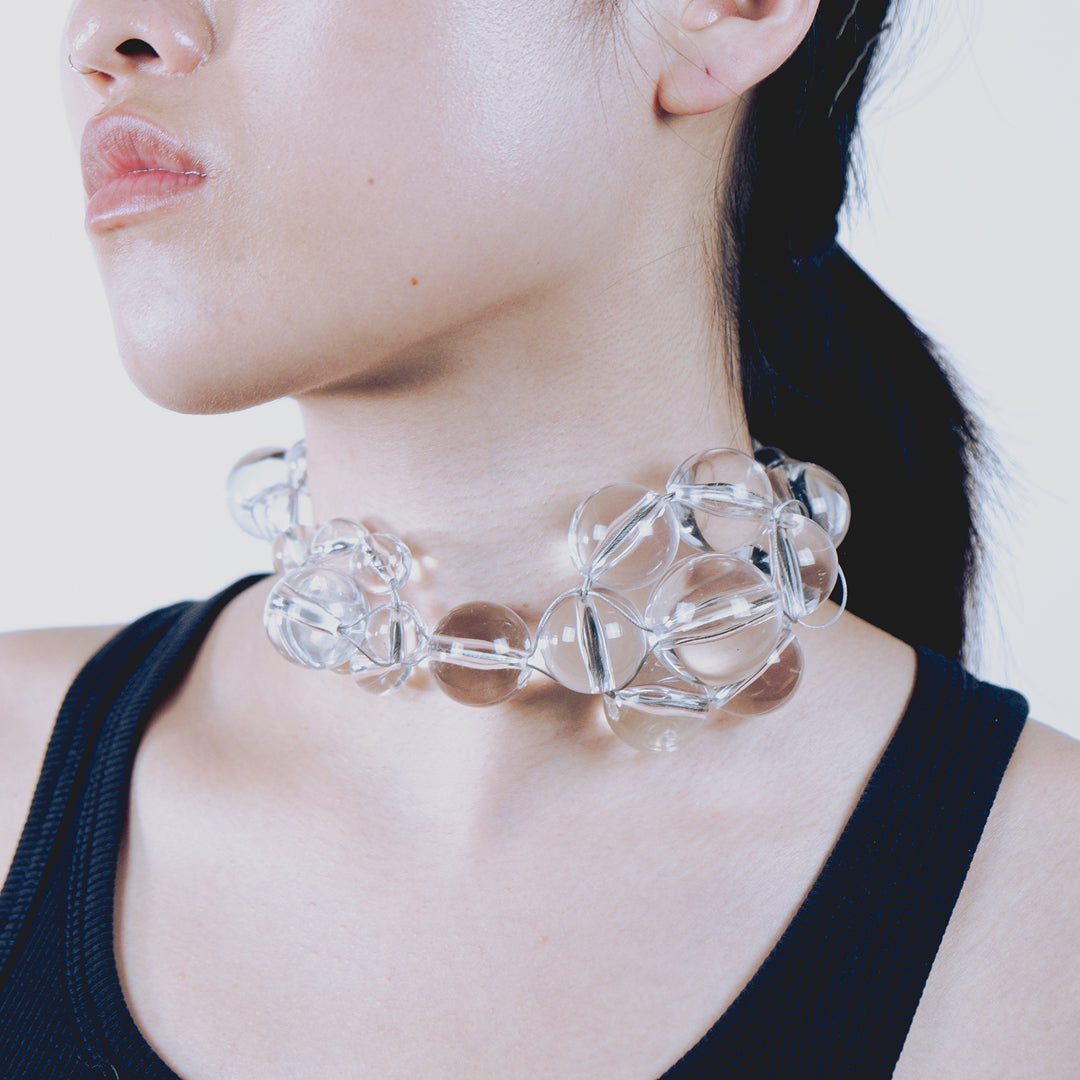 AUGEA CLEAR NECKLACE