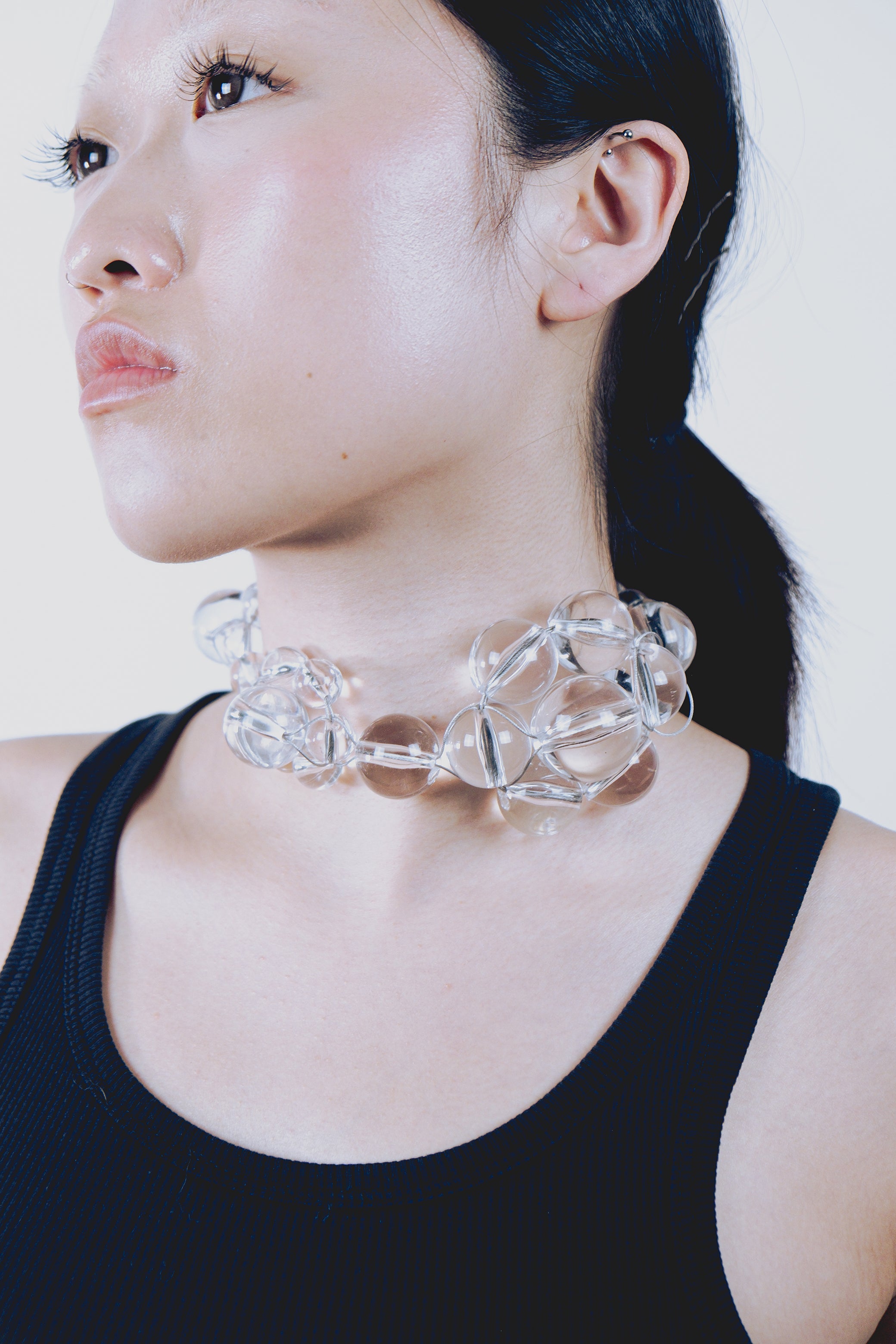 AUGEA CLEAR NECKLACE