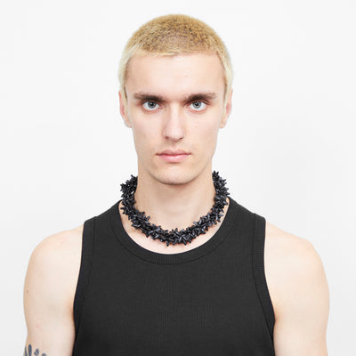 CORALLIUM BLACK NECKLACE
