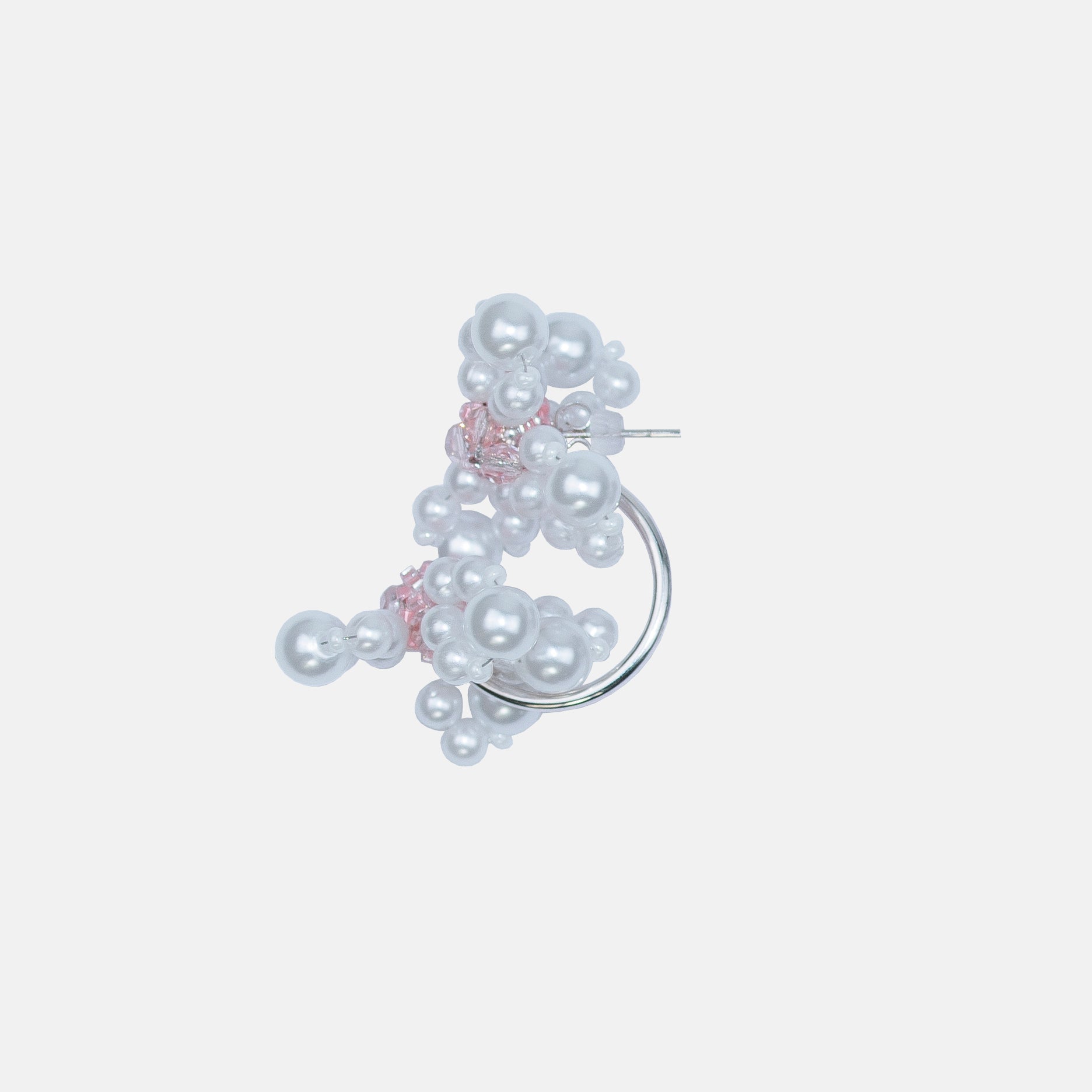 GYPSOPHILA ANOMALIA LOOP LOCKER EARRING