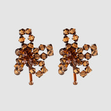 Load image into Gallery viewer, SILENE CREMA MINIMUS STUD EARRINGS
