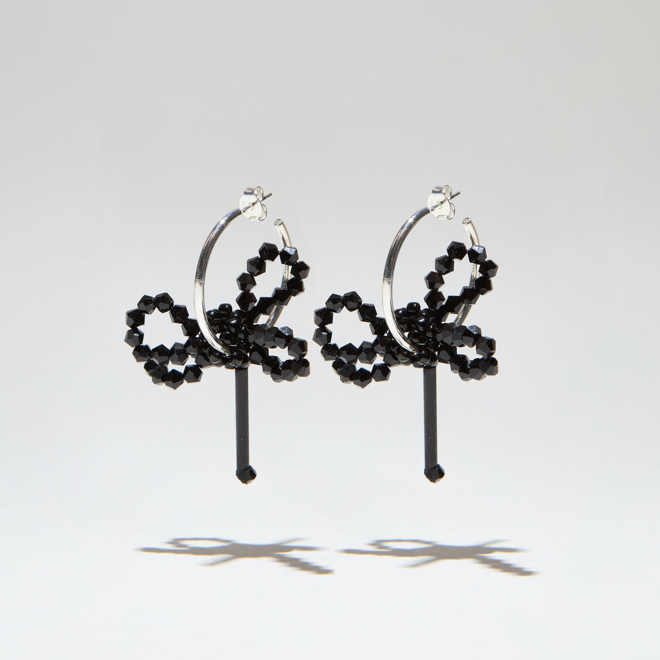 ASTER CHINENSIS CONSUMPTIS LOOP EARRINGS